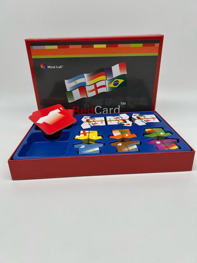 Red Card - Gioco da tavolo | Giunti Scuola Red Card - Gioco da tavolo | Giunti Scuola