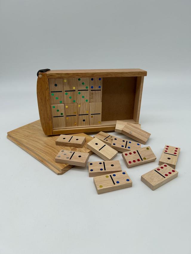 Domino - Gioco da tavolo | Giunti Scuola Domino - Gioco da tavolo | Giunti Scuola