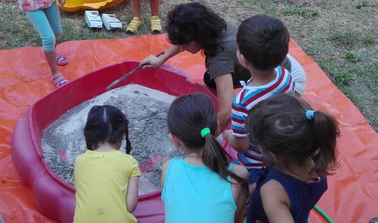 A scuola con i bambini: saperli ascoltare apprendendo se stessi | Giunti Scuola A scuola con i bambini: saperli ascoltare apprendendo se stessi | Giunti Scuola