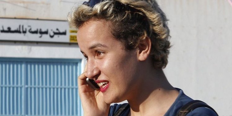 Amina Sboui in Italia dal 19 al 23 gennaio | Giunti Scuola Amina Sboui in Italia dal 19 al 23 gennaio | Giunti Scuola