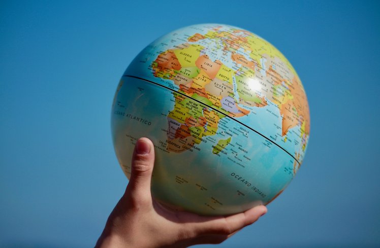 Cambiare il punto di vista sul mondo | Giunti Scuola Cambiare il punto di vista sul mondo | Giunti Scuola