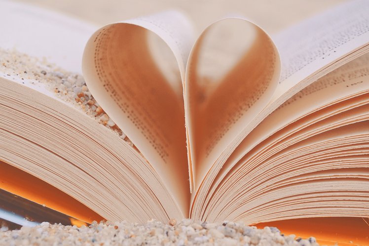 Che pacchia leggere d’estate! | Giunti Scuola Che pacchia leggere d’estate! | Giunti Scuola
