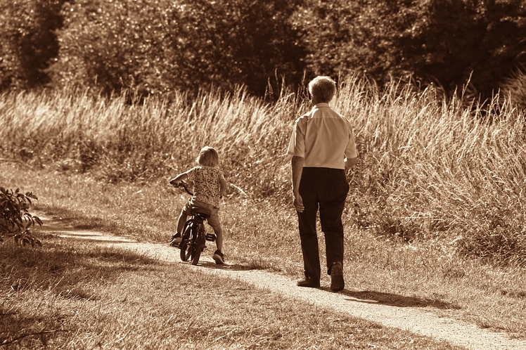 Ci sono cose che solo i nonni sanno... | Giunti Scuola Ci sono cose che solo i nonni sanno... | Giunti Scuola