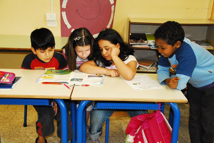 “Da dove comincio?" I bambini non italofoni e lo studio | Giunti Scuola “Da dove comincio?" I bambini non italofoni e lo studio | Giunti Scuola