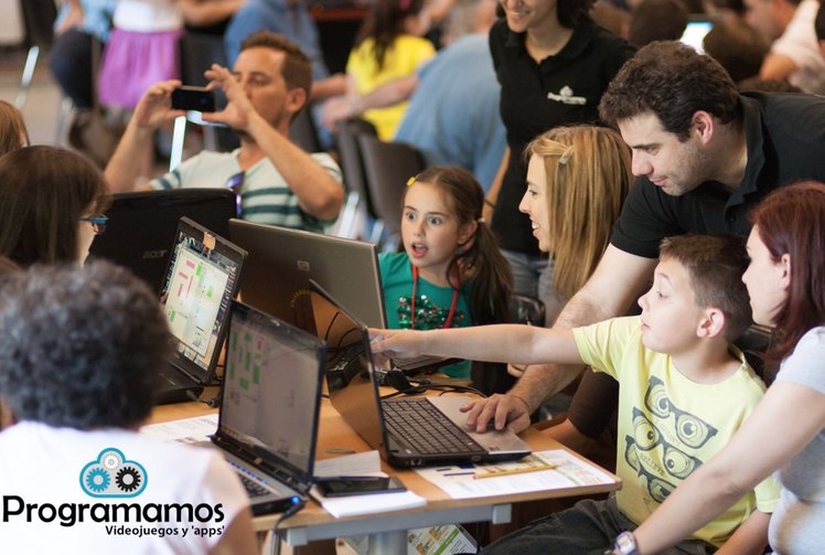 Dal 10 al 18 ottobre la III Edizione della Europe Code Week. Ecco come partecipare | Giunti Scuola Dal 10 al 18 ottobre la III Edizione della Europe Code Week. Ecco come partecipare | Giunti Scuola
