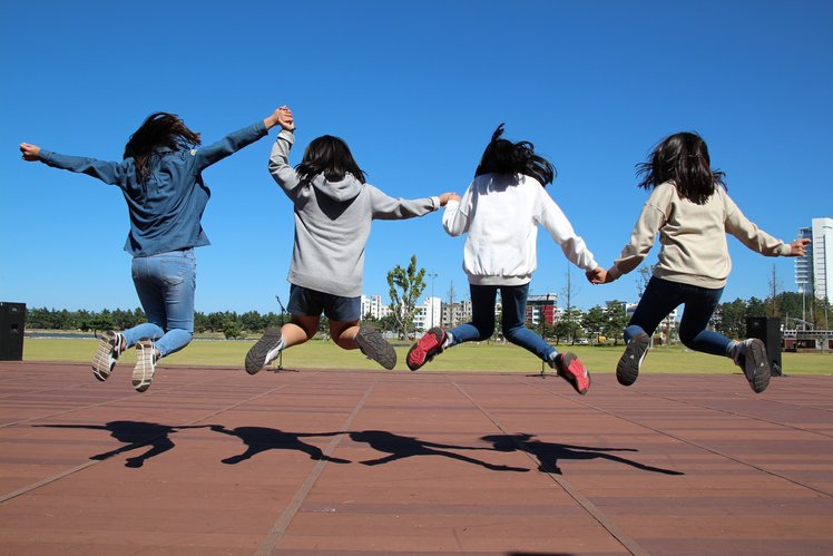 Diritti, tra ascolto e libertà | Giunti Scuola Diritti, tra ascolto e libertà | Giunti Scuola