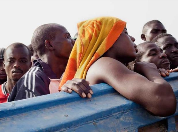 Dopo l'approdo: un racconto per immagini delle migrazioni | Giunti Scuola Dopo l'approdo: un racconto per immagini delle migrazioni | Giunti Scuola