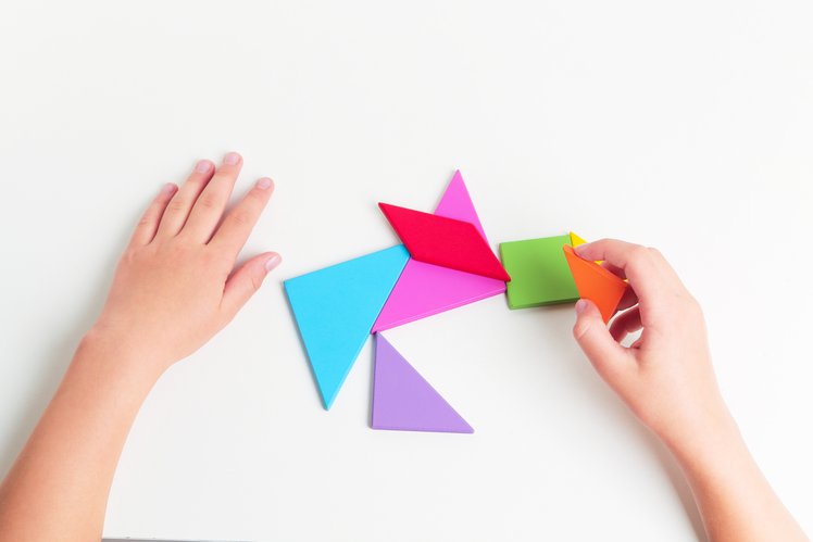 Giochi di carta a metà | Giunti Scuola