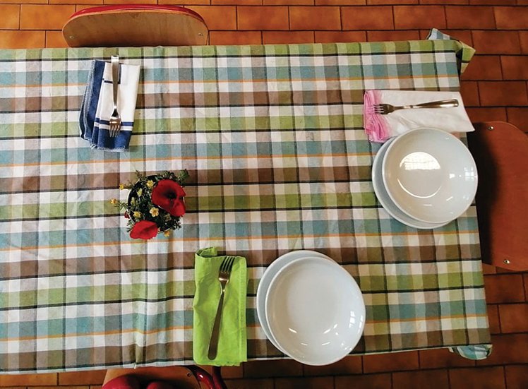 Tutti a tavola | Giunti Scuola