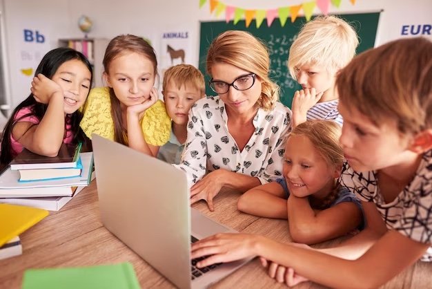 Libro digitale e cartaceo a confronto | Giunti Scuola Libro digitale e cartaceo a confronto | Giunti Scuola