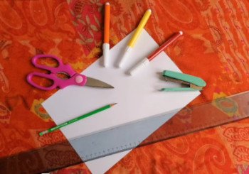 Costruiamo una lanterna cinese - video tutorial | Giunti Scuola Costruiamo una lanterna cinese - video tutorial | Giunti Scuola