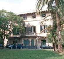 Genova - La biblioteca scolastica "Italo Calvino" apre un punto di prestito di narrativa per gli adulti | Giunti Scuola Genova - La biblioteca scolastica "Italo Calvino" apre un punto di prestito di narrativa per gli adulti | Giunti Scuola