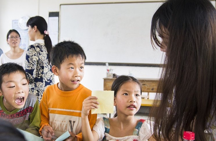 Giocare con le storie e con la lingua madre | Giunti Scuola