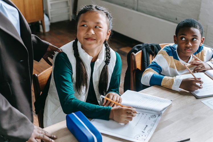 Giornata della lingua madre, spunti e letture | Giunti Scuola