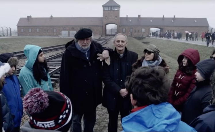 Guccini ad Auschwitz: "Son morto che ero bambino" | Giunti Scuola