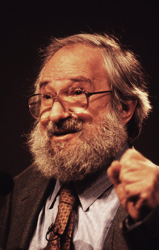 I bambini adorano costruire oggetti. Ciao a Seymour Papert | Giunti Scuola I bambini adorano costruire oggetti. Ciao a Seymour Papert | Giunti Scuola