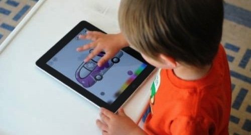 I bambini apprendono meglio col tablet che sui libri? | Giunti Scuola