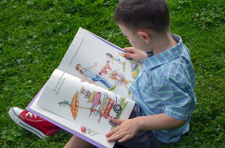 Il bagaglio nascosto: filastrocche per riflettere sulle lingue | Giunti Scuola