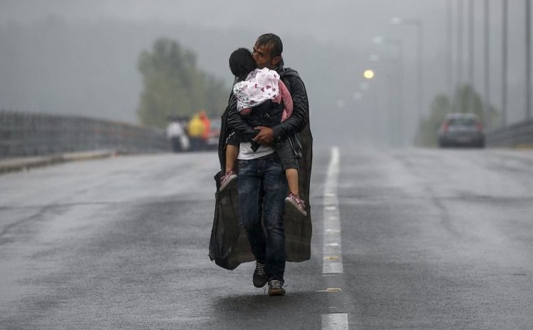 Il Pulitzer 2016 ai fotografi che accompagnano i migranti | Giunti Scuola Il Pulitzer 2016 ai fotografi che accompagnano i migranti | Giunti Scuola