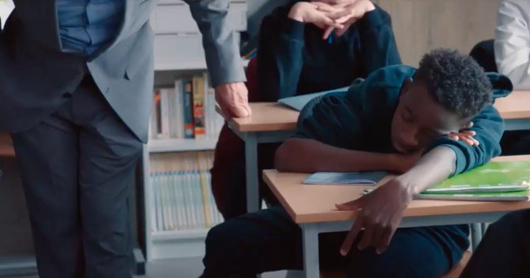 Insegnare nella periferia di Parigi: “Il professore cambia scuola” | Giunti Scuola Insegnare nella periferia di Parigi: “Il professore cambia scuola” | Giunti Scuola