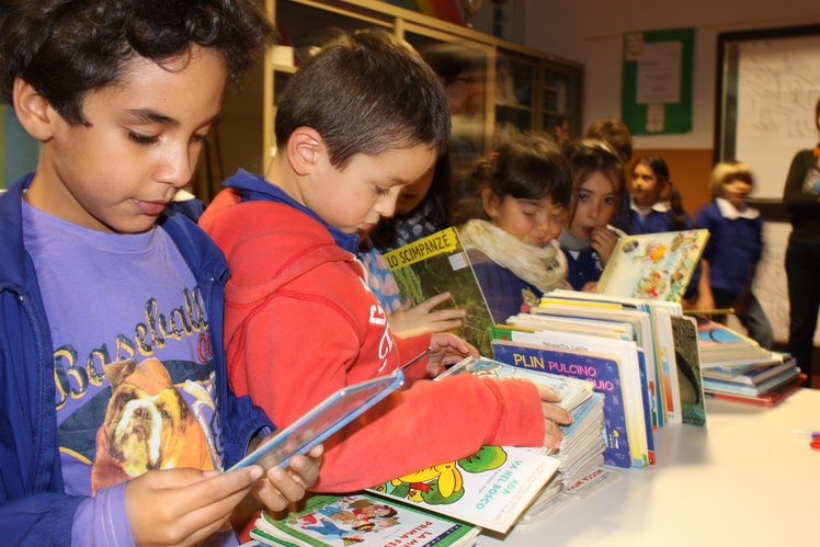 Intercultura dei piccoli. Leggere ai bambini in italiano e in lingua madre | Giunti Scuola