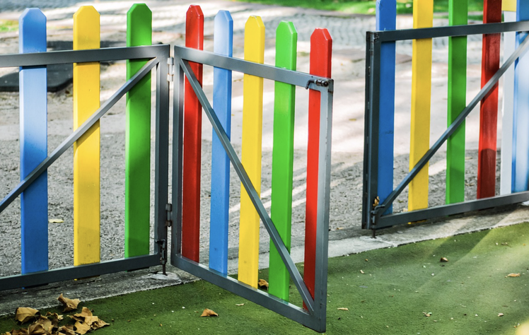 La denatalità svuota le classi: apriamo le scuole? | Giunti Scuola La denatalità svuota le classi: apriamo le scuole? | Giunti Scuola