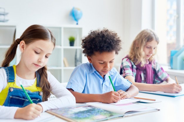 La valutazione degli alunni non italofoni | Giunti Scuola La valutazione degli alunni non italofoni | Giunti Scuola