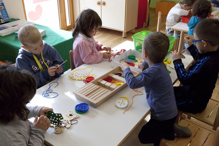 La "valutazione mite" alla scuola dell’infanzia: osservare senza etichettare | Giunti Scuola