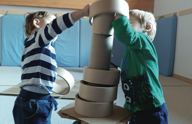 Le costruzioni al nido | Giunti Scuola Le costruzioni al nido | Giunti Scuola