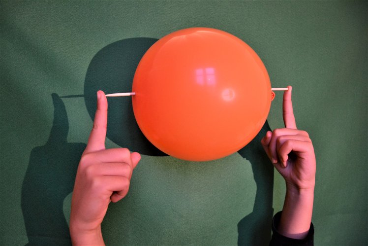Magie scientifiche: quando lo stupore genera linguaggio | Giunti Scuola Magie scientifiche: quando lo stupore genera linguaggio | Giunti Scuola