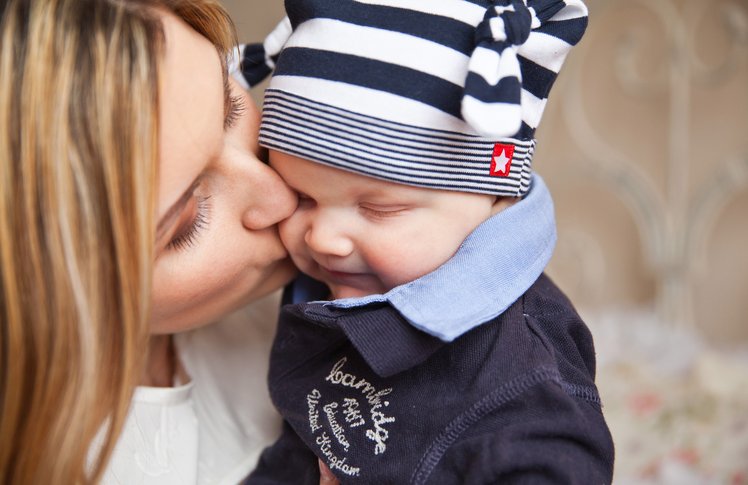 Mamma precaria? I bambini parlano più tardi | Giunti Scuola