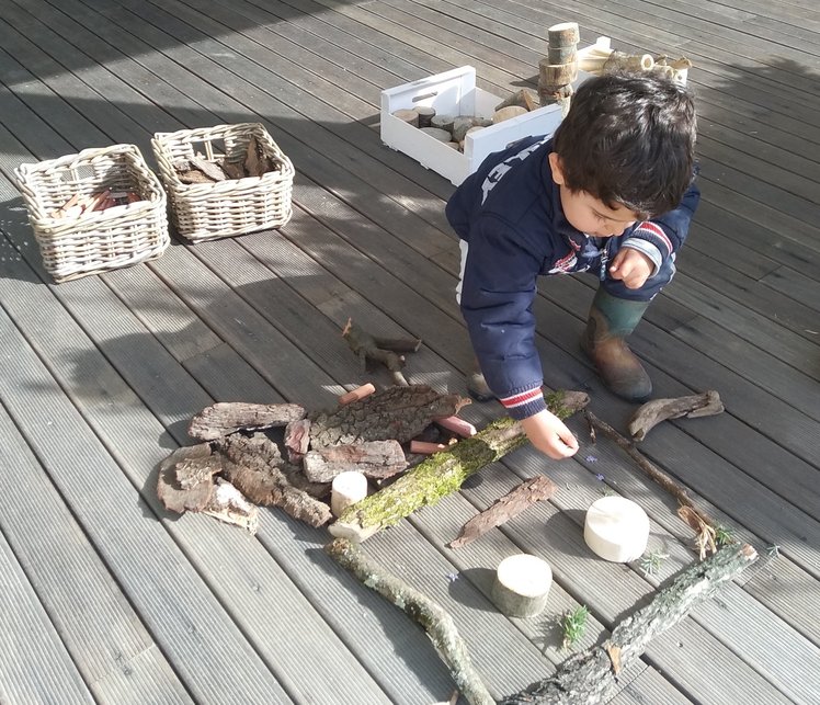 Materiali naturali per apprendere in modo autonomo e divergente | Giunti Scuola Materiali naturali per apprendere in modo autonomo e divergente | Giunti Scuola