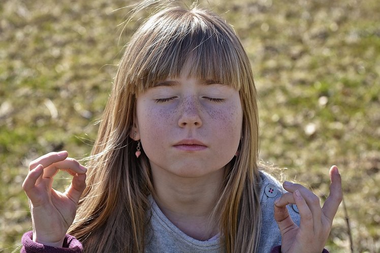 Mindfulness oriented Meditation a scuola: consapevolezza e gentilezza | Giunti Scuola Mindfulness oriented Meditation a scuola: consapevolezza e gentilezza | Giunti Scuola