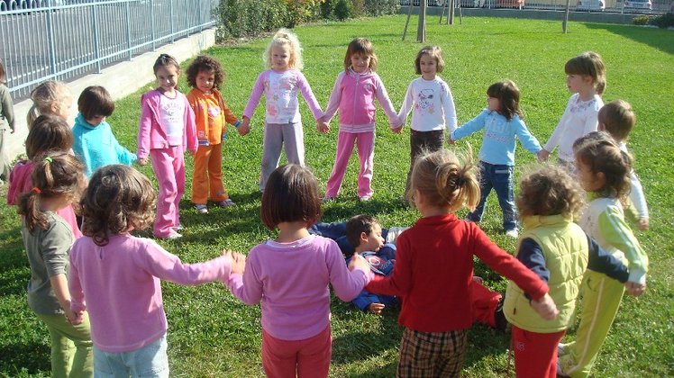 Per i docenti, i bambini e le famiglie di tutte le scuole dell’infanzia | Giunti Scuola Per i docenti, i bambini e le famiglie di tutte le scuole dell’infanzia | Giunti Scuola