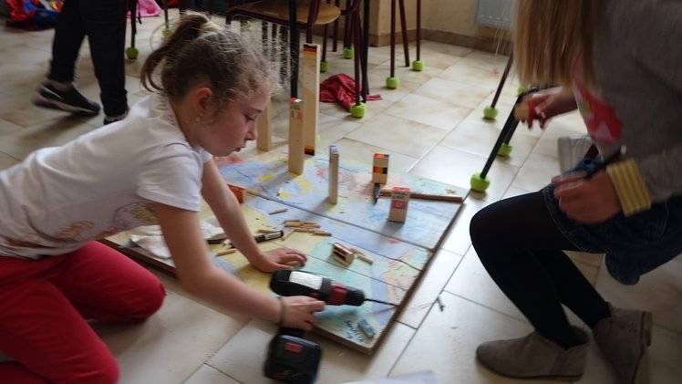Piccoli propositi per il nuovo anno: fare meno e ascoltare di più | Giunti Scuola Piccoli propositi per il nuovo anno: fare meno e ascoltare di più | Giunti Scuola