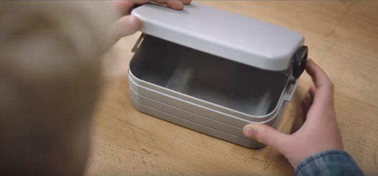 Spiegare le adozioni con uno spot: un video norvegese diventato virale | Giunti Scuola Spiegare le adozioni con uno spot: un video norvegese diventato virale | Giunti Scuola