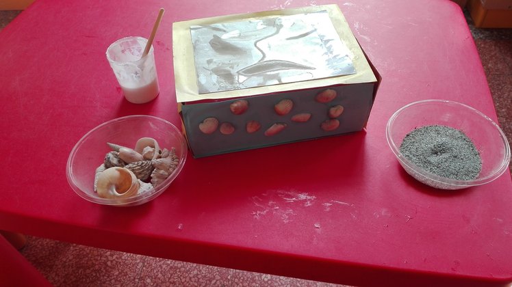 Storie in scatola, per descrivere e narrare | Giunti Scuola Storie in scatola, per descrivere e narrare | Giunti Scuola