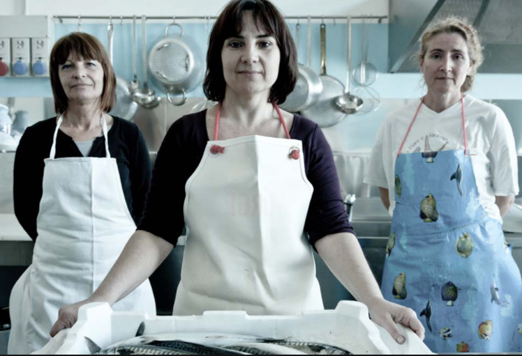 "Strane straniere", il docufilm che racconta le donne arrivate in Italia | Giunti Scuola "Strane straniere", il docufilm che racconta le donne arrivate in Italia | Giunti Scuola