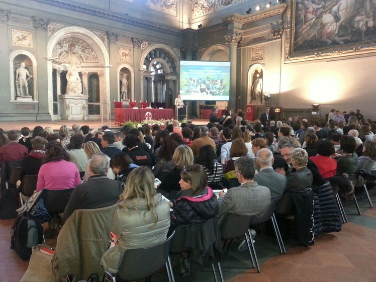 Tecnologia a scuola: una ricerca INDIRE conferma l'impatto positivo | Giunti Scuola Tecnologia a scuola: una ricerca INDIRE conferma l'impatto positivo | Giunti Scuola