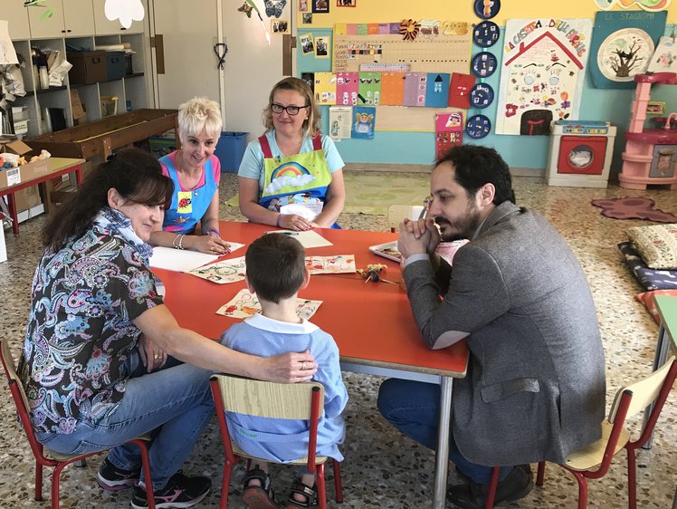 Un invito speciale: il colloquio a scuola con mamma e papà | Giunti Scuola