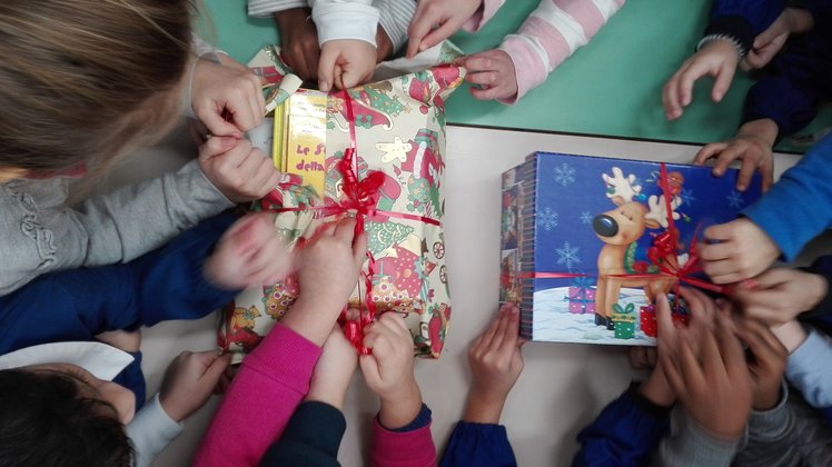 Un Natale pieno di libri | Giunti Scuola Un Natale pieno di libri | Giunti Scuola