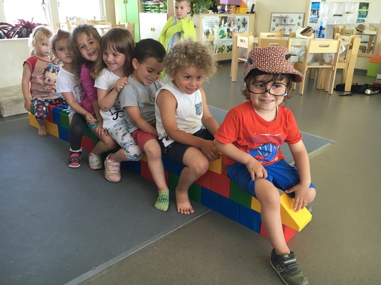 Una fine con un inizio in testa | Giunti Scuola Una fine con un inizio in testa | Giunti Scuola
