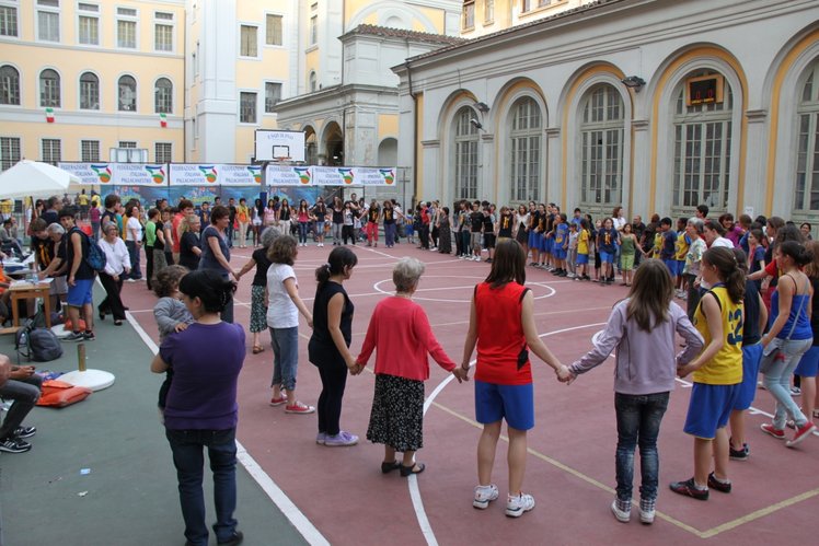 Una giornata di festa per una città a misura di tutti i bambini | Giunti Scuola