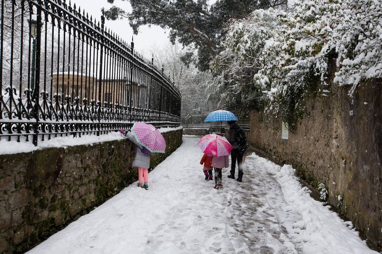 Uscire con la neve, ascoltare Debussy, coltivare un orto: il nido che ci piace | Giunti Scuola Uscire con la neve, ascoltare Debussy, coltivare un orto: il nido che ci piace | Giunti Scuola