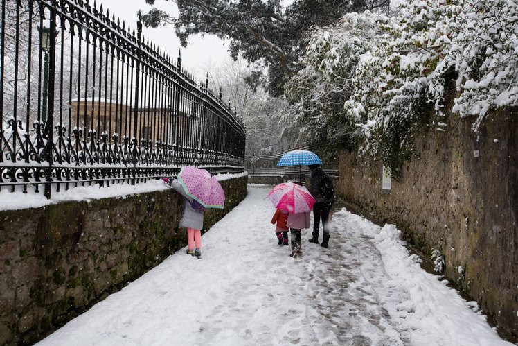 Uscire con la neve, ascoltare Debussy, coltivare un orto: il nido che ci piace | Giunti Scuola