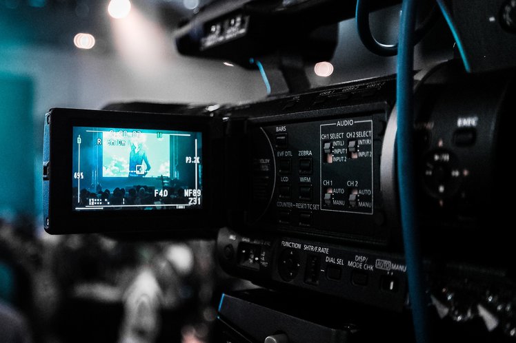 Video editing e cinema nella didattica dell'italiano L2, un corso | Giunti Scuola Video editing e cinema nella didattica dell'italiano L2, un corso | Giunti Scuola